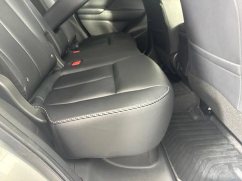 Used 2024 Mitsubishi Eclipse Cross SEL AWD/4WD image 31
