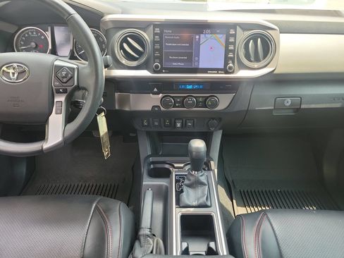 Used 2022 Toyota Tacoma SR5 RWD image 25