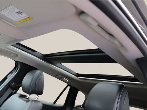 Used 2024 MAZDA CX-50 AWD 2.5 S w/ Premium Package image 12