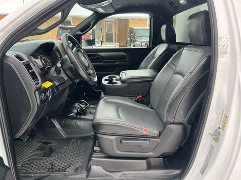 Used 2022 RAM 4500 Tradesman image 33