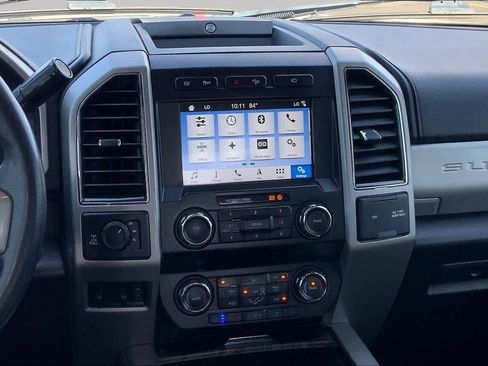 Used 2019 Ford F250 Lariat w/ Lariat Ultimate Package AWD/4WD image 7