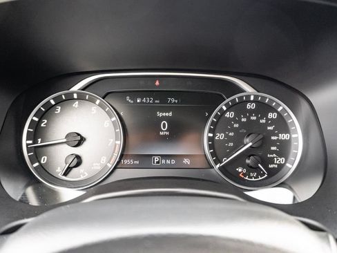 Used 2025 Nissan Frontier SV RWD image 22