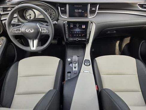 Certified 2023 INFINITI QX55 Luxe w/ Accent Package AWD/4WD image 9
