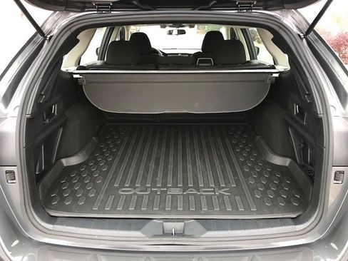 Used 2021 Subaru Outback 2.5i image 9