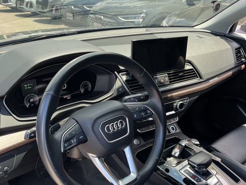 Used 2022 Audi Q5 e Premium w/ Convenience Package AWD/4WD image 26