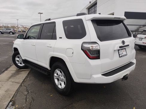 Used 2023 Toyota 4Runner SR5 Premium image 3