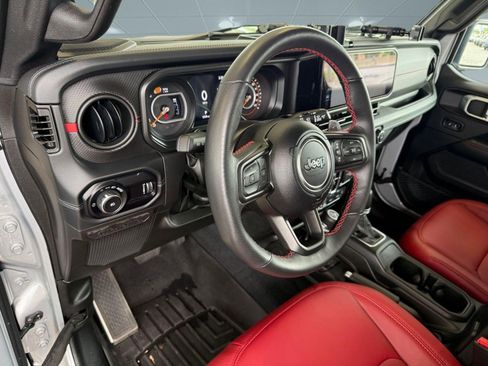 Used 2024 Jeep Wrangler Unlimited Rubicon 392 AWD/4WD image 4