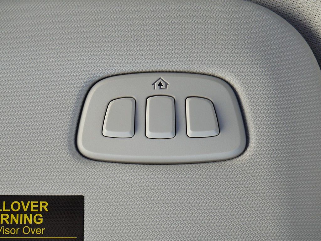 Used 2023 Ford Escape Platinum w/ Premium Technology Package AWD/4WD image 48
