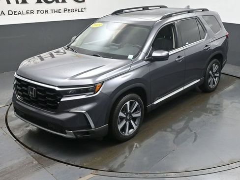 Used 2023 Honda Pilot Touring image 45