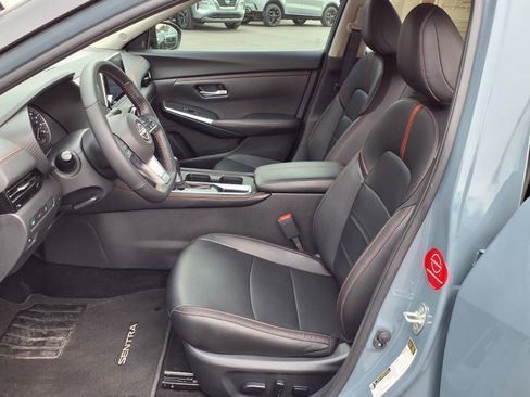 Certified 2025 Nissan Sentra SR w/ SR Premium Package image 11