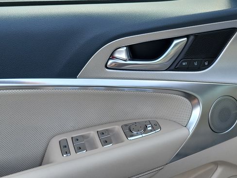 Certified 2026 Genesis G70 2.5T Prestige RWD image 12