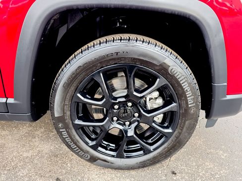 Used 2024 Jeep Compass Latitude w/ Sun and Sound Group image 13