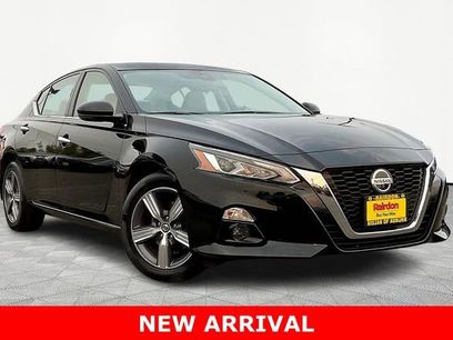 Used 2020 Nissan Altima 2.5 SV