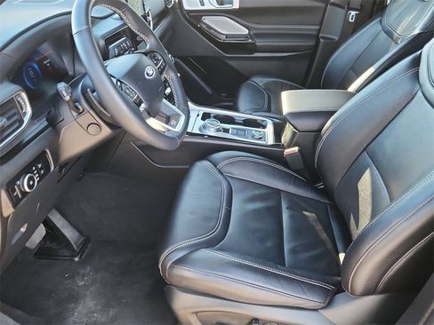 Used 2024 Ford Explorer ST w/ Technology Package image 7