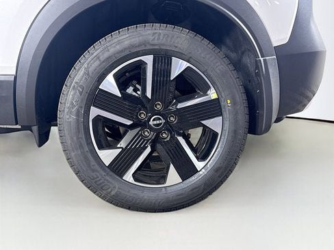 New 2026 Nissan Kicks SV w/ Cold Weather Package image 25