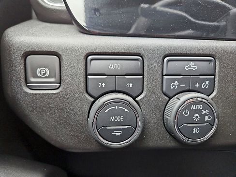 Used 2025 Chevrolet Silverado 1500 RST AWD/4WD image 24