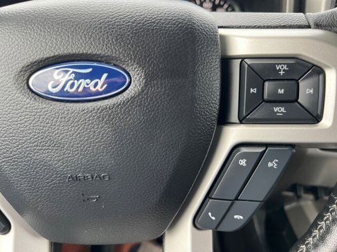 Used 2019 Ford F150 Lariat w/ Equipment Group 502A Luxury image 18
