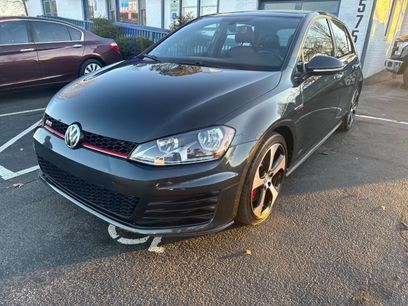 Used 2017 Volkswagen GTI SE