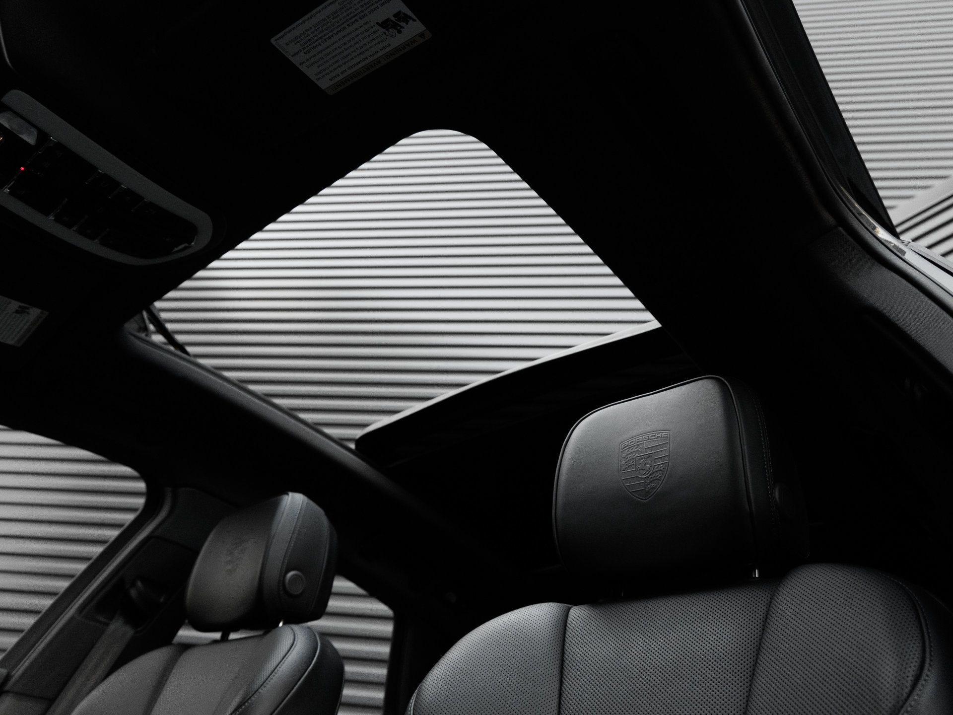 Certified 2026 Porsche Macan AWD/4WD image 14