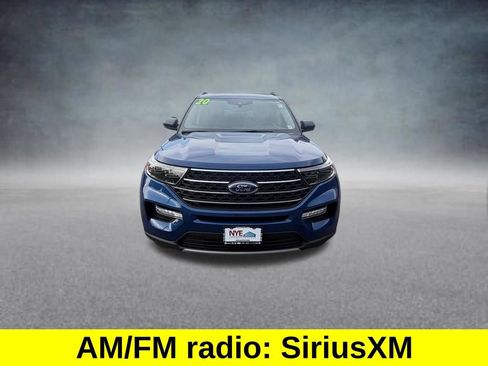 Used 2020 Ford Explorer XLT w/ Equipment Group 202A AWD/4WD image 9