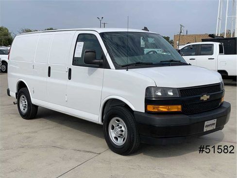 Used 2020 Chevrolet Express 2500 image 3