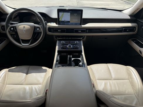 Used 2020 Lincoln Aviator Reserve w/ Equipment Group 201A AWD/4WD image 13