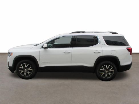 Used 2023 GMC Acadia SLE w/ Driver Convenience Package image 6