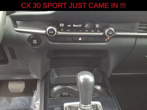 Used 2024 MAZDA CX-30 AWD 2.5 S w/ Select Sport Pkg image 19