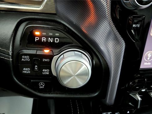 Used 2019 RAM 1500 Limited AWD/4WD image 30