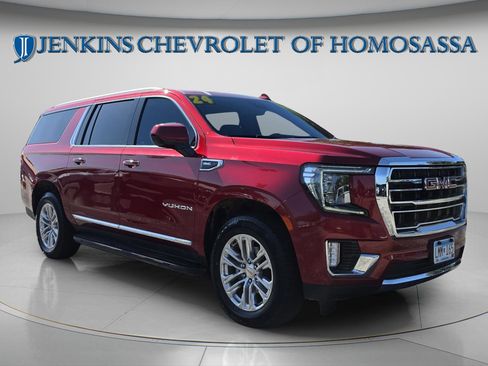 Used 2024 GMC Yukon XL SLT AWD/4WD image 1