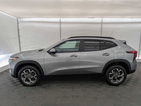 New 2026 Chevrolet Trax LT w/ Driver Confidence Package image 3