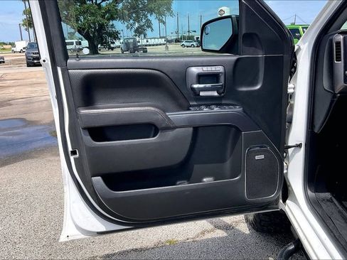 Used 2021 RAM 1500 Laramie AWD/4WD image 17