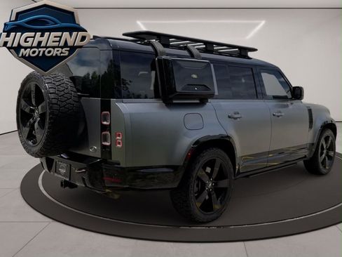 Used 2023 Land Rover Defender 130 X-Dynamic SE AWD/4WD image 6