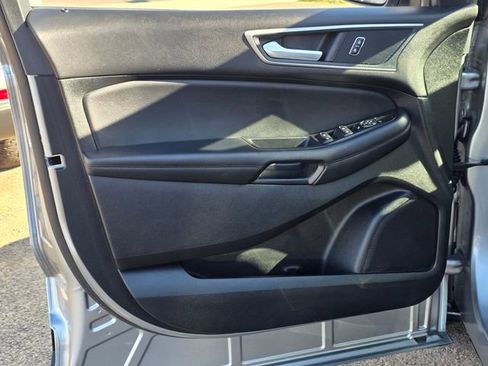 Used 2024 Ford Edge SEL image 19