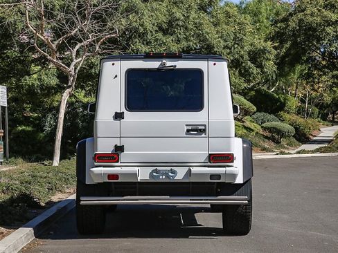 Used 2018 Mercedes-Benz G 550 Squared image 6