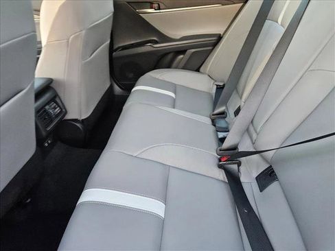 New 2025 Toyota Camry SE image 14
