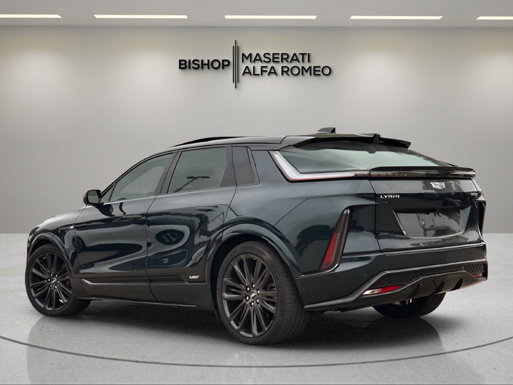 Used 2026 Cadillac Lyriq V AWD/4WD image 3