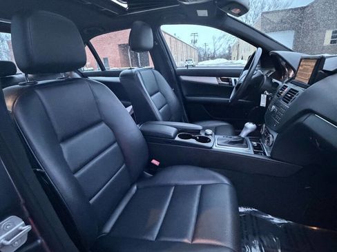 Used 2010 Mercedes-Benz C 300 4MATIC Sedan image 13