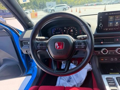 Used 2024 Honda Civic Type R image 13