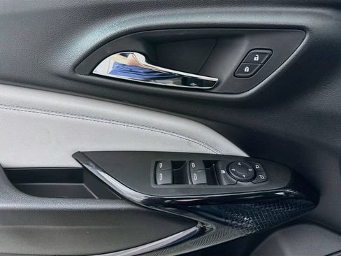 New 2026 Chevrolet Trax LT w/ LT Convenience Package FWD image 17