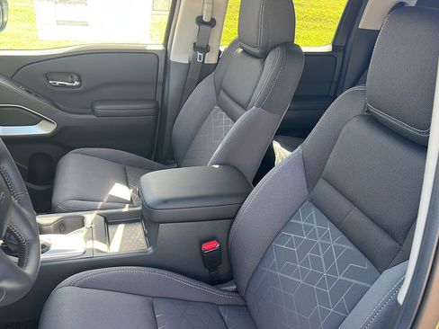 New 2026 Nissan Frontier SV w/ SV Convenience Package RWD image 29