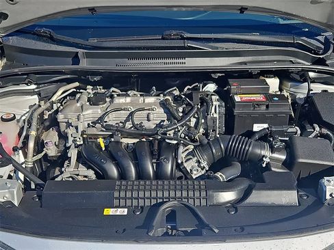 Used 2022 Toyota Corolla LE image 23