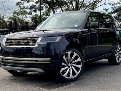 Used 2025 Land Rover Range Rover SE