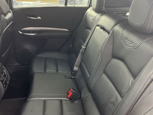 Used 2024 Cadillac XT4 Premium Luxury image 17