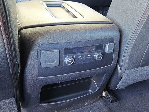 Used 2020 Chevrolet Tahoe LT image 17