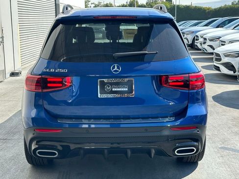 Used 2024 Mercedes-Benz GLB 250 image 9