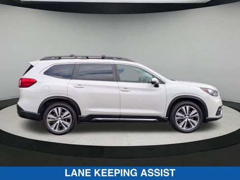 Used 2022 Subaru Ascent Limited w/ Technology Package image 2