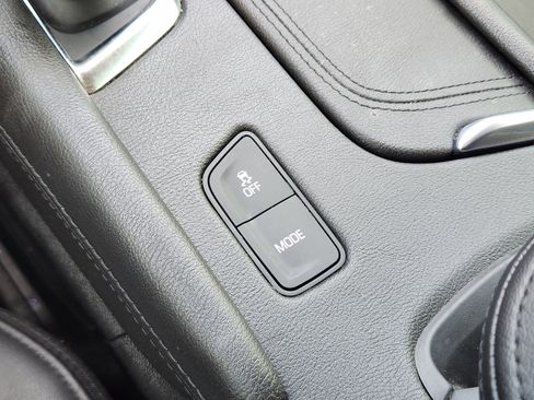 Used 2018 Cadillac XT5 Premium Luxury image 29