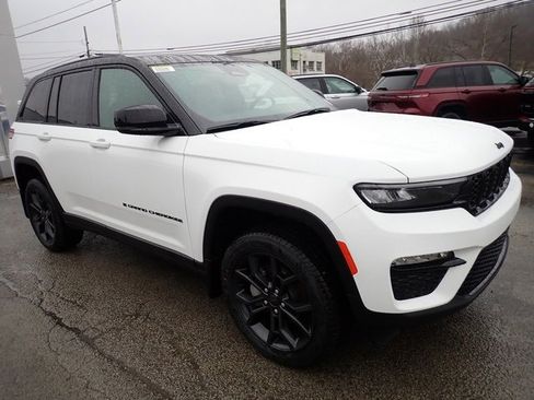 New 2025 Jeep Grand Cherokee Limited w/ MOPAR Finishing Package image 9