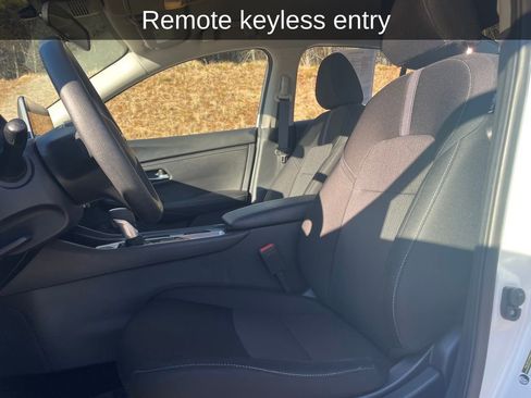 Used 2024 Nissan Sentra SV image 14